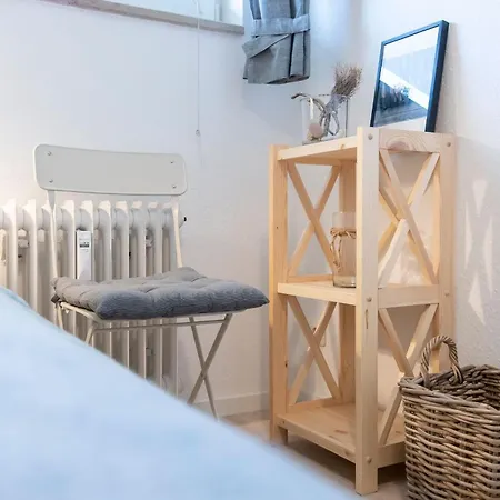 Schuetzenweg 13-15 Segelkoje *